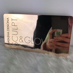 NATASHA DENONA “Sculpt and Glow” Palette